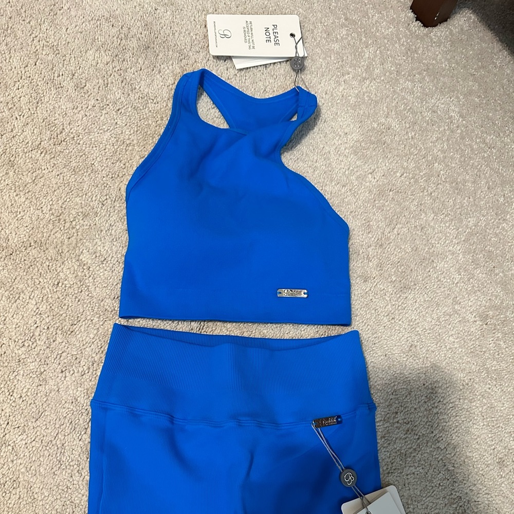 NWT Bombshell Sportswear Inspired Seamless Racer Bra